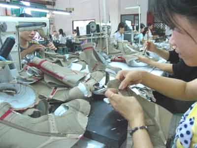 Chaussures et sandales 1er produit d’exportation en France sur les 2 premiers mois